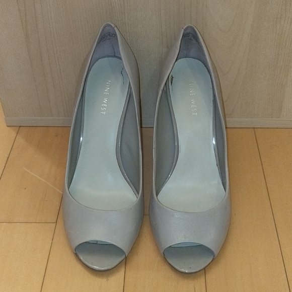 Nine West peep toe heels size 7.5 - Picture 1 of 5